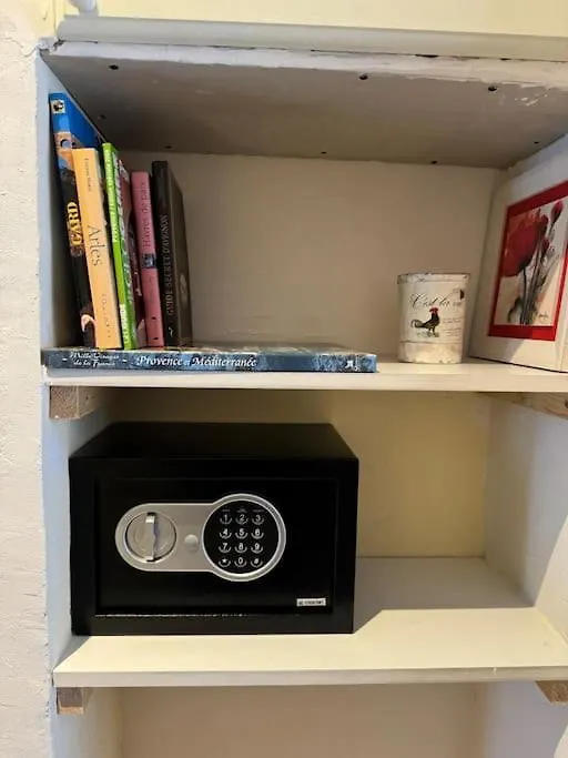شقة Appartement De Plain-Pied Avec Jardin أفينيون